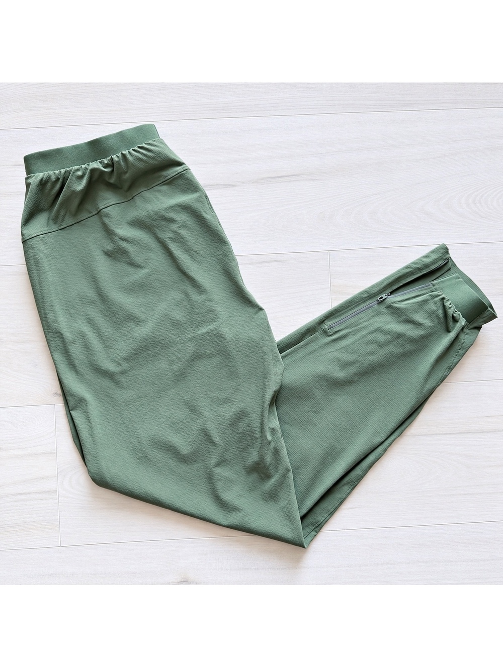 Lululemon Run State Jogger Pants Mens M Olive Green Ankle Zip Slim LM5AL8S